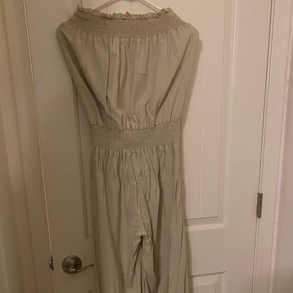 Strapless jumper in tan/beige. Size Medium.